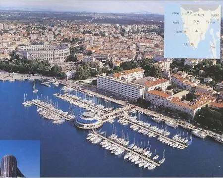 Adriatic 아파트 *